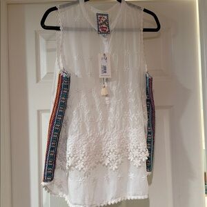 NWT Johnny Was sleeveless embroidered top w/ colorful side panels Sz M Beautiful